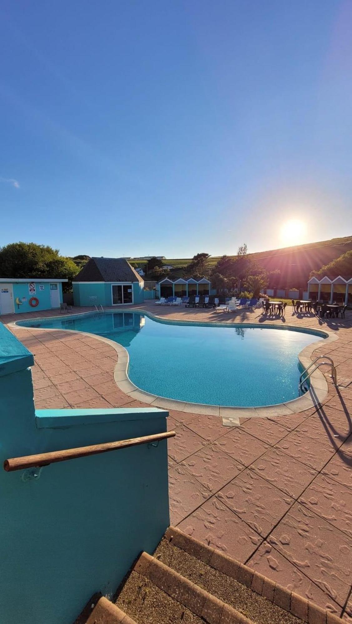 Newquay Bay Resort Oakley 6 Birth Caravan Exterior photo